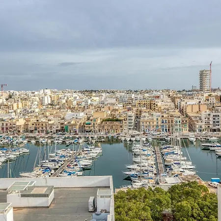 Stunning 2br Penthouse With Beautiful Harbour View By 360 Estates Pietà
