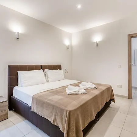 Stunning 2br Penthouse With Beautiful Harbour View By 360 Estates *